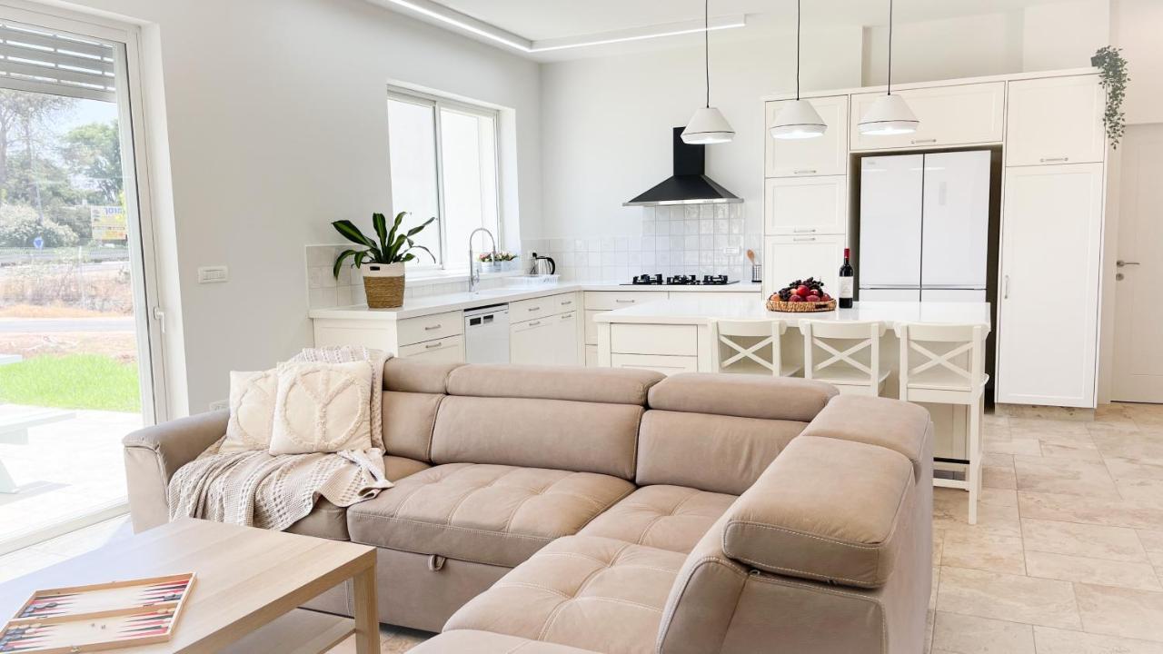 הבית הלבן בכפר בלום Kfar Blum Exterior foto